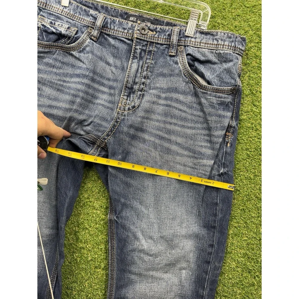 Buckle shop confidence